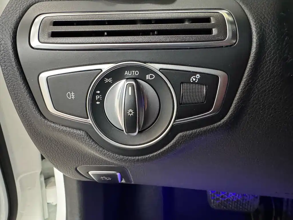 Mercedes-Benz C-Class 2019 facelift C 260 L sports version купить на сайте DeffCars
