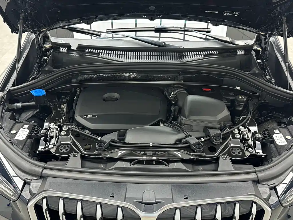 BMW X1 2023 sDrive20Li X Design Package купить на сайте DeffCars