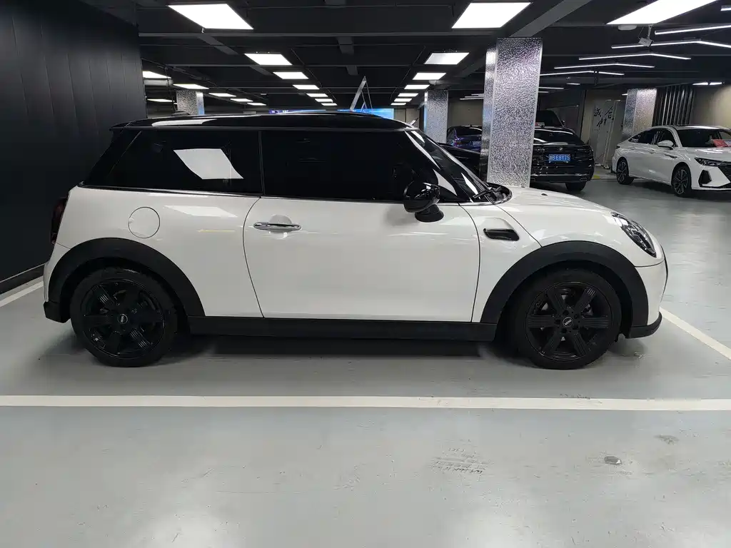 MINI 2023 facelift 1.5T COOPER artist купить на сайте DeffCars