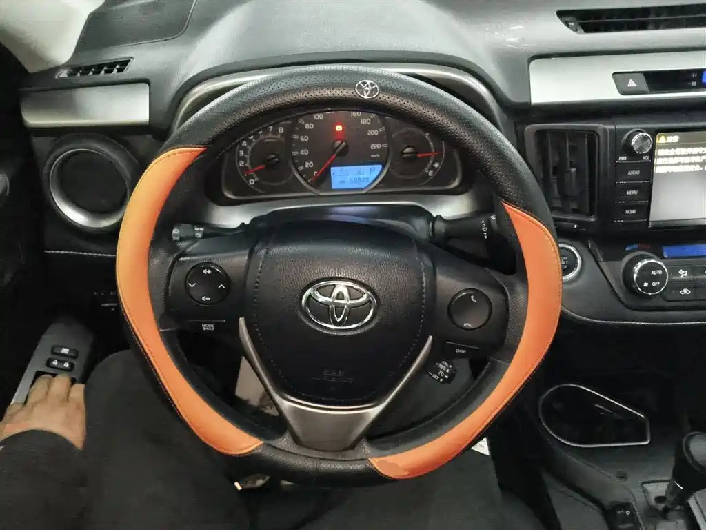 RAV4 Rongfang 2016 2.0L CVT two-wheel drive comfort version National V купить на сайте DeffCars