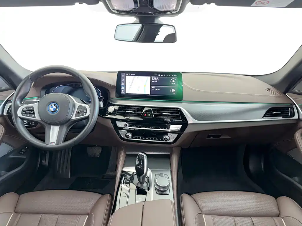 BMW 5 Series New Energy 2022 535Le Pioneer Edition M Sports Package купить на сайте DeffCars