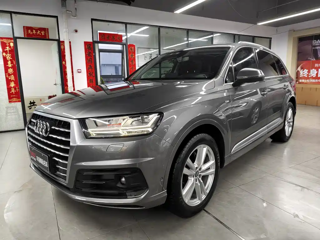 Audi Q7 2016 40 TFSI S line sports model купить на сайте DeffCars