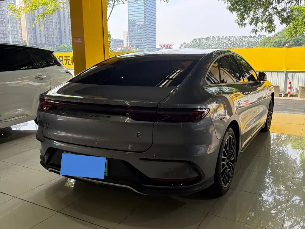 Han 2024 DM-i Honor Edition 121KM Exclusive Type купить на сайте DeffCars