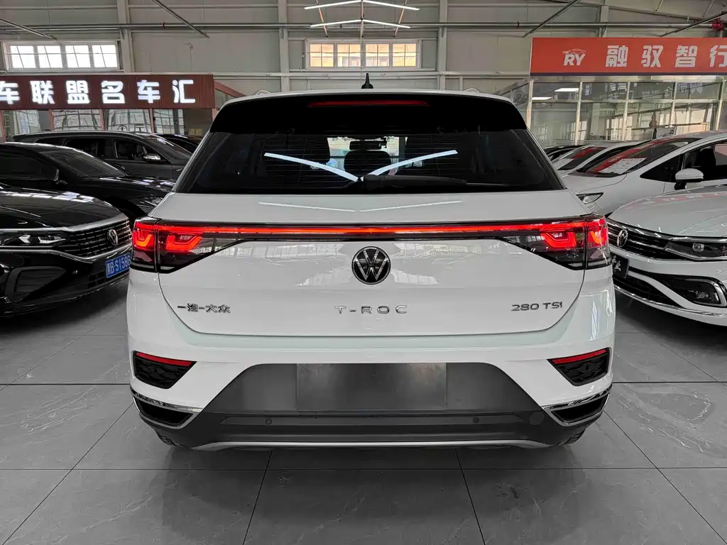 T-ROC 2023 280TSI DSG two-wheel drive time version купить на сайте DeffCars
