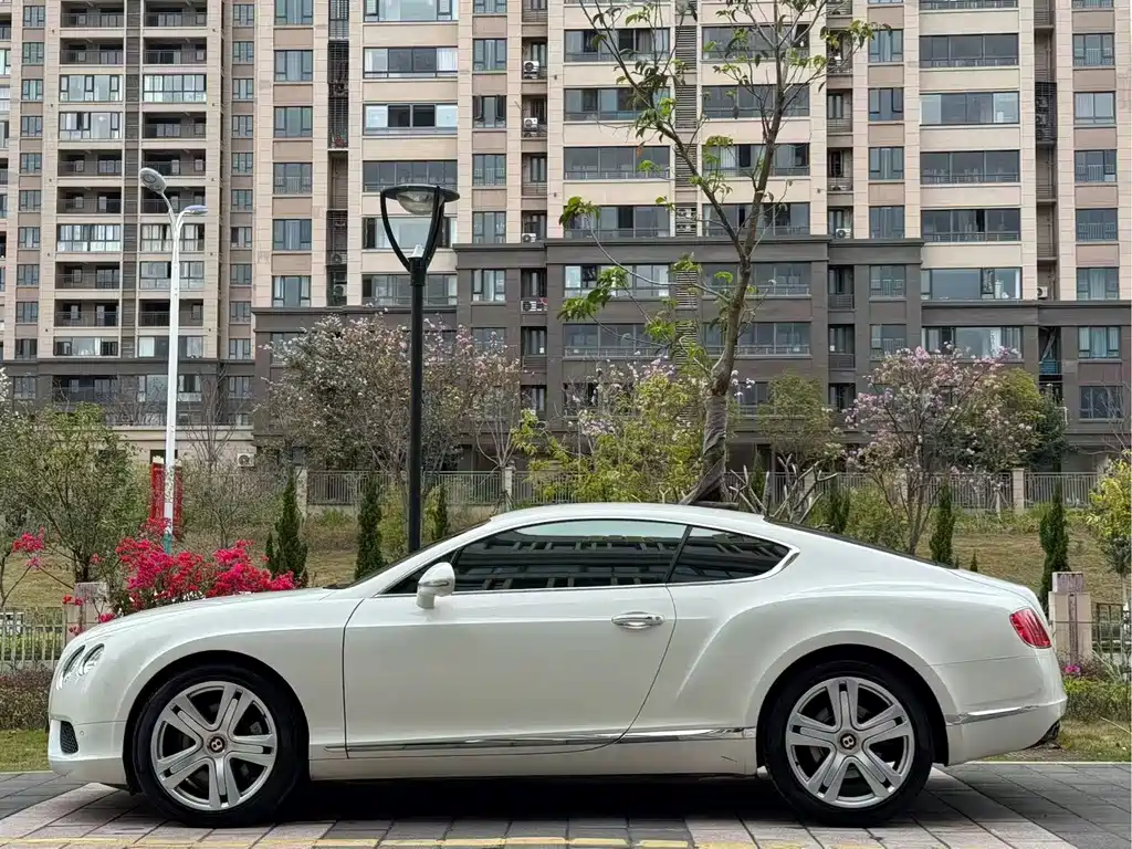 Continental 2012 4.0T GT V8 купить на сайте DeffCars