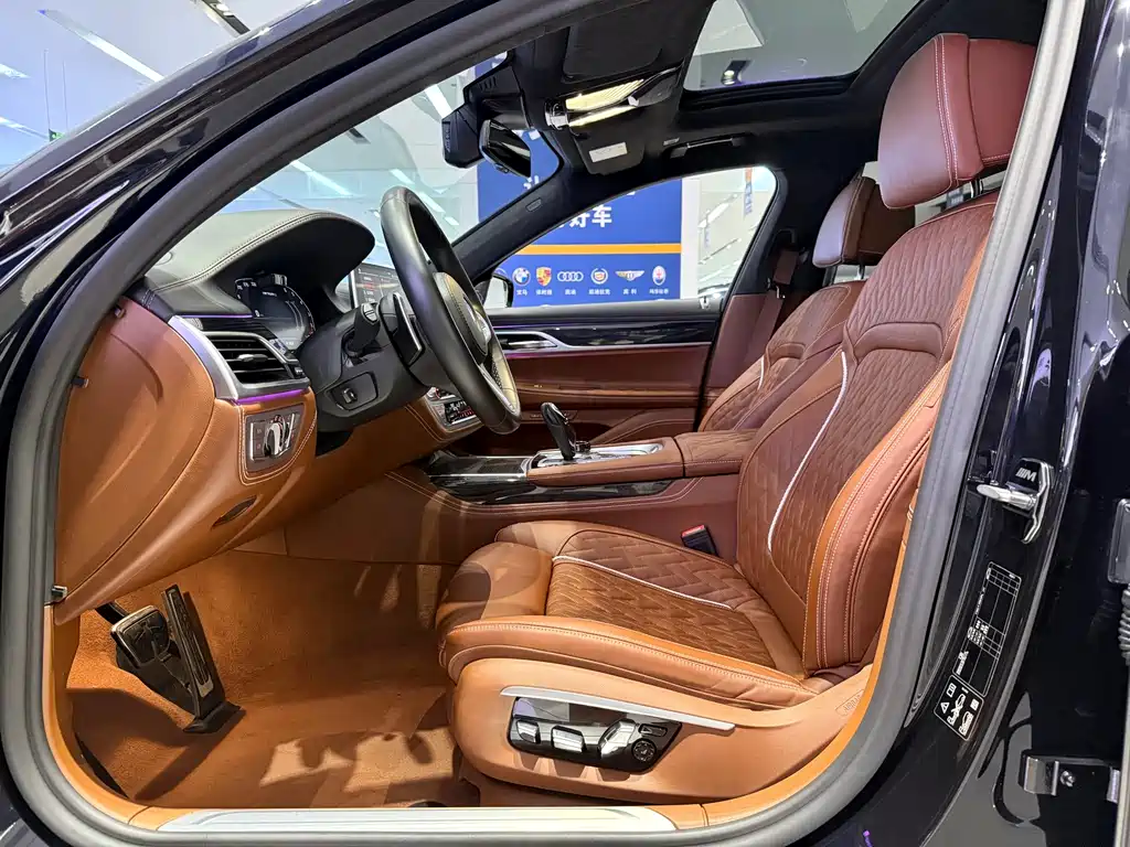 BMW 7 Series 2019 Facelift M760Li xDrive V12 Sports Package купить на сайте DeffCars