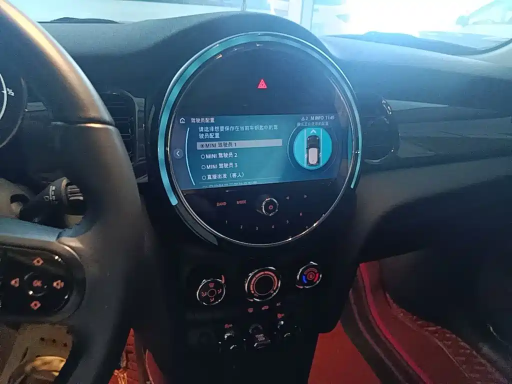 MINI 2023 1.5T ONE купить на сайте DeffCars