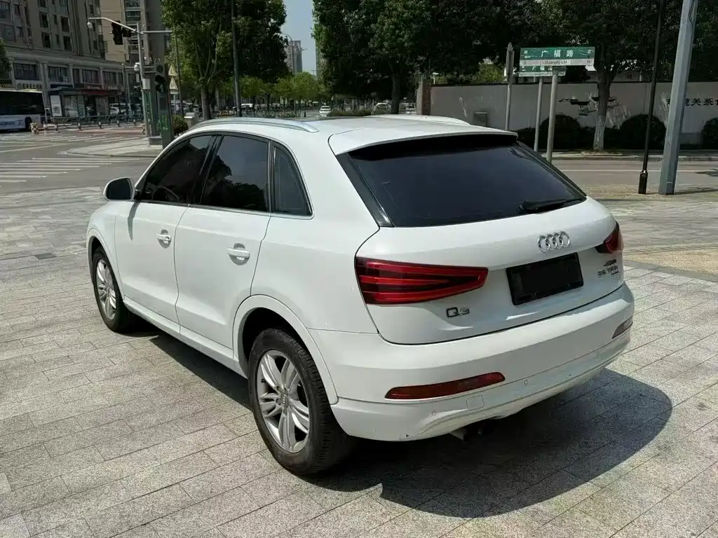 Audi Q3 2015 35 TFSI quattro technology купить на сайте DeffCars