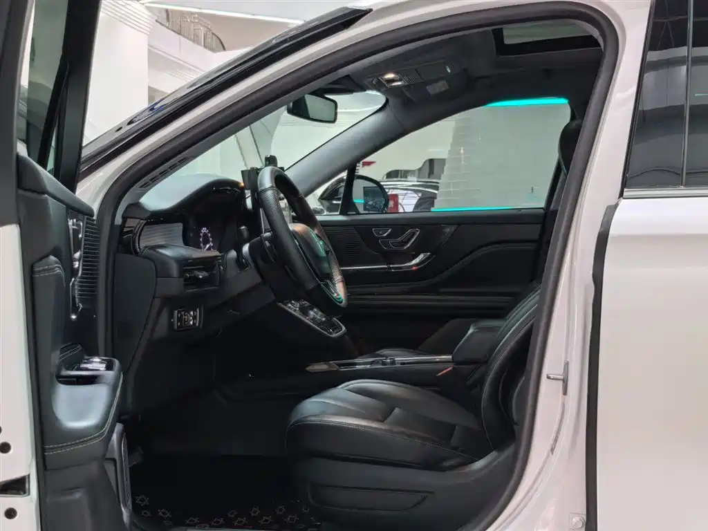 Adventurer 2021 2.0T two-wheel drive exclusive edition купить на сайте DeffCars