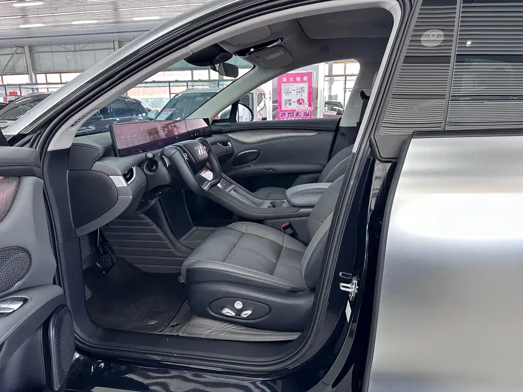 Zhiji LS6 2025 long-range Smart Lizard version купить на сайте DeffCars