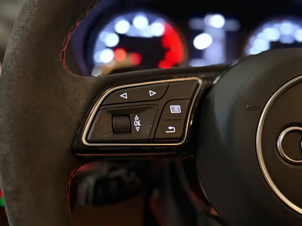 Audi A3 2016 Sportback 35 TFSI LinkedIn купить на сайте DeffCars