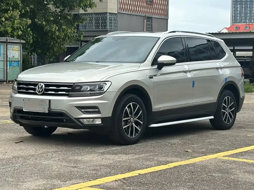 Tiguan L 2018 330TSI automatic two-wheel drive luxury version купить на сайте DeffCars