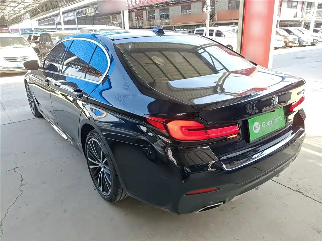 BMW 5 Series 2023 530Li Leading M Sports Package купить на сайте DeffCars