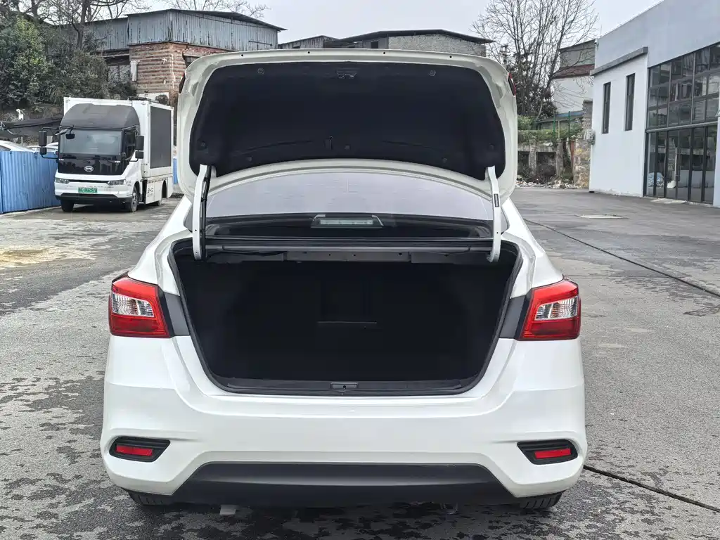 Sylphy 2022 Classic 1.6XL CVT Deluxe Edition купить на сайте DeffCars