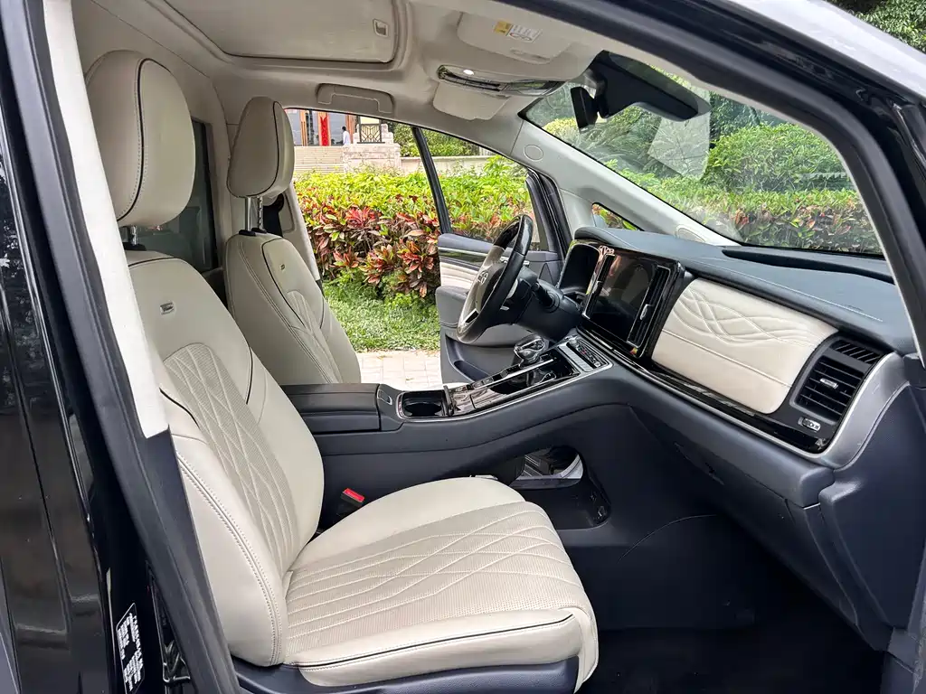 Trumpchi M8 2021 Master Series 390T Four-Seater Honor Edition купить на сайте DeffCars