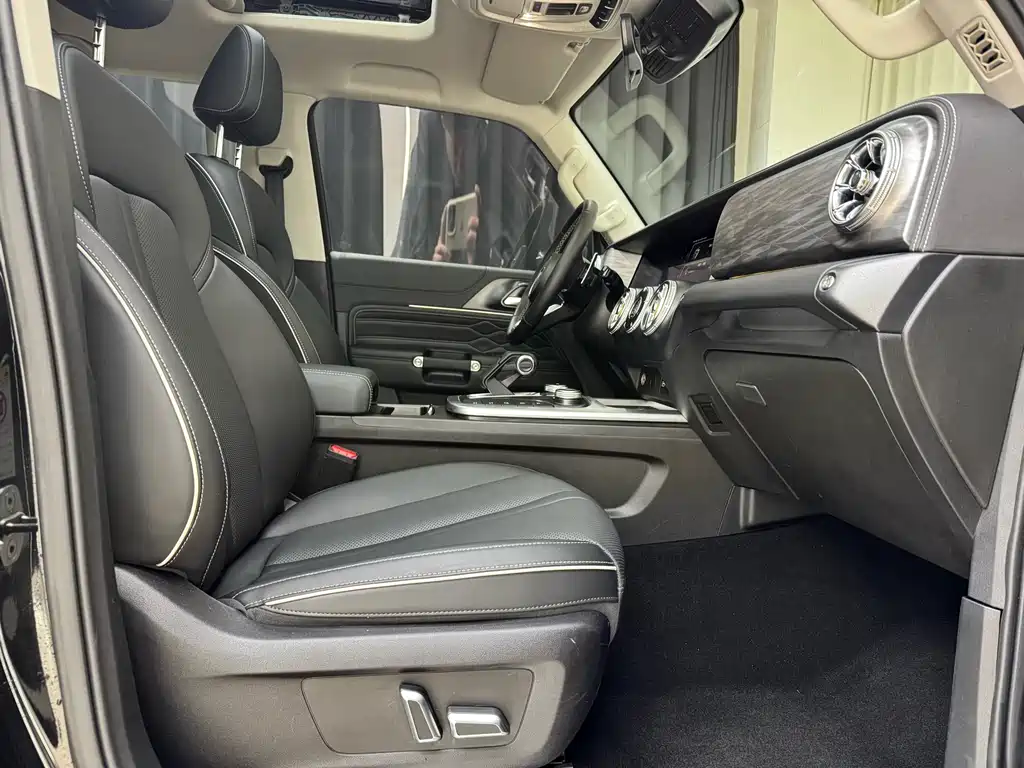 Tank 300 2021 Off-Road Version 2.0T Conqueror купить на сайте DeffCars