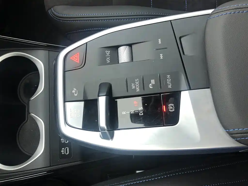 BMW X1 M35Li 2024 M35Li купить на сайте DeffCars