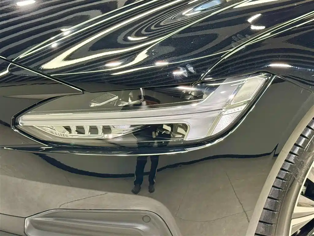 Volvo S90 2024 B5 Zhiyuan Luxury Edition купить на сайте DeffCars