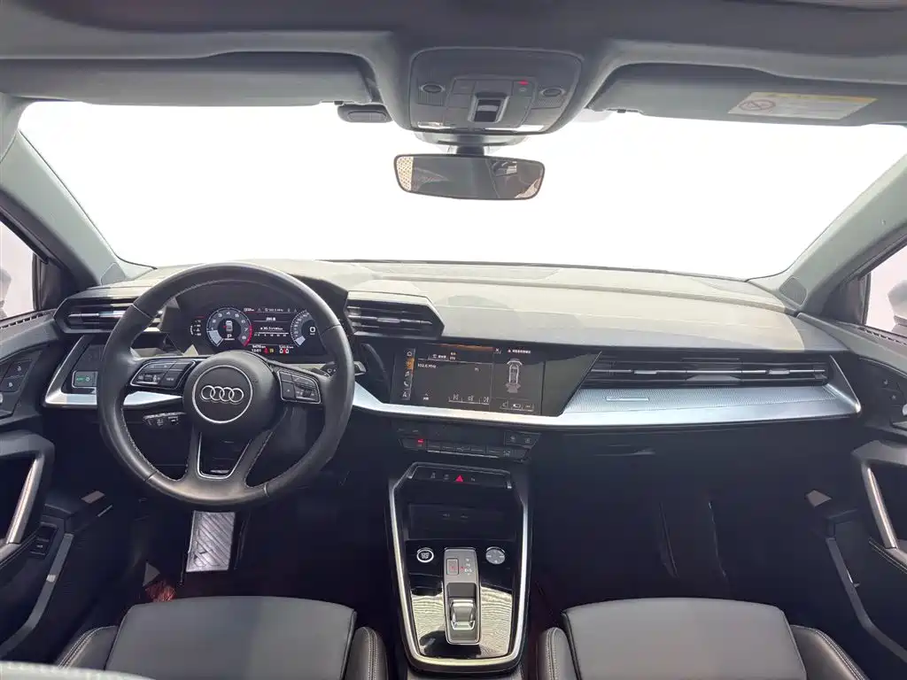 Audi A3 2024 A3L Limousine 35 TFSI Fashionable and Sporty купить на сайте DeffCars