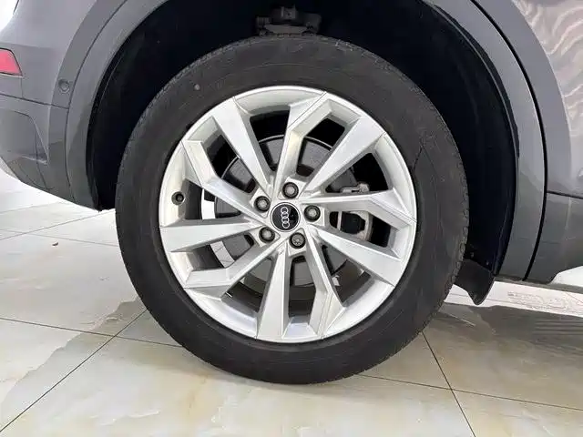 Audi Q5L 2021 40 TFSI luxury and dynamic model купить на сайте DeffCars