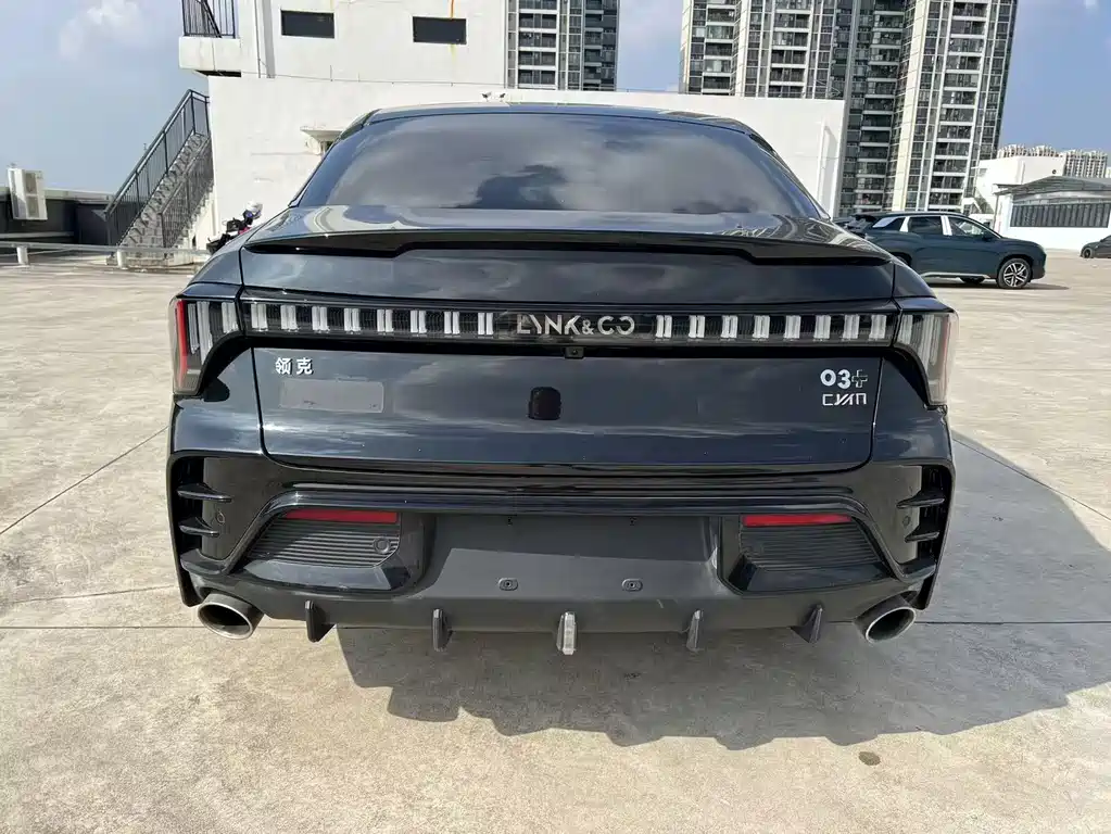 Lynk & Co 03 2023 1.5TD DCT Pro купить на сайте DeffCars