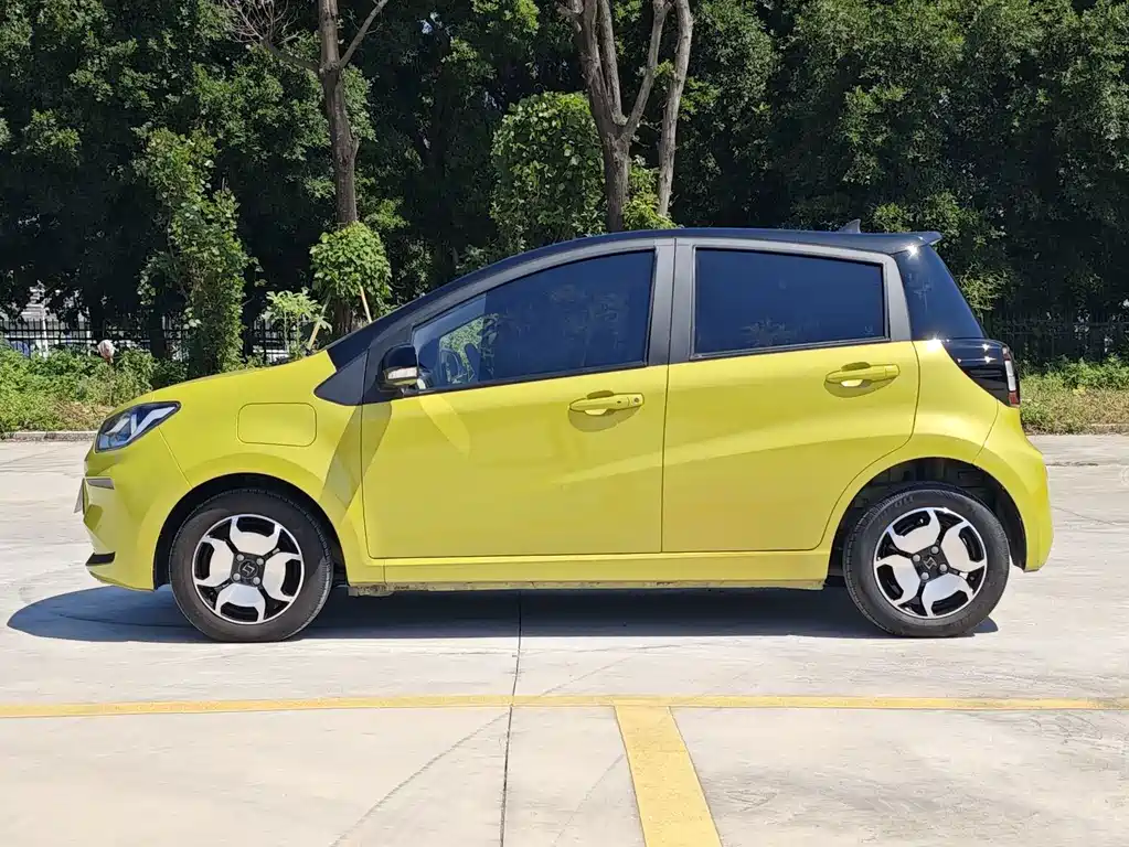 Huaxianzi 2021 model 302km luxury model 31.4kWh купить на сайте DeffCars