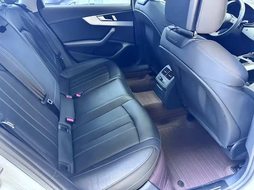 Audi A4L 2024 40 TFSI Fashionable and Dynamic купить на сайте DeffCars
