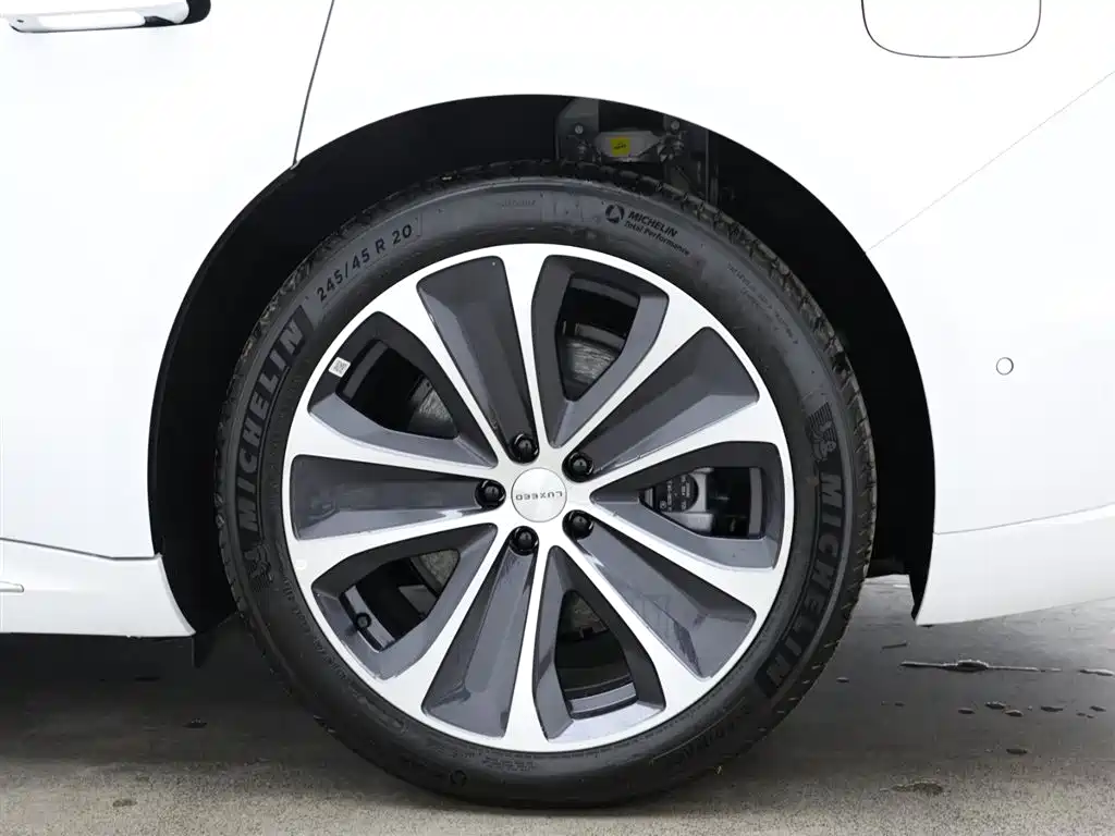 Zhijie S7 2024 Pro купить на сайте DeffCars