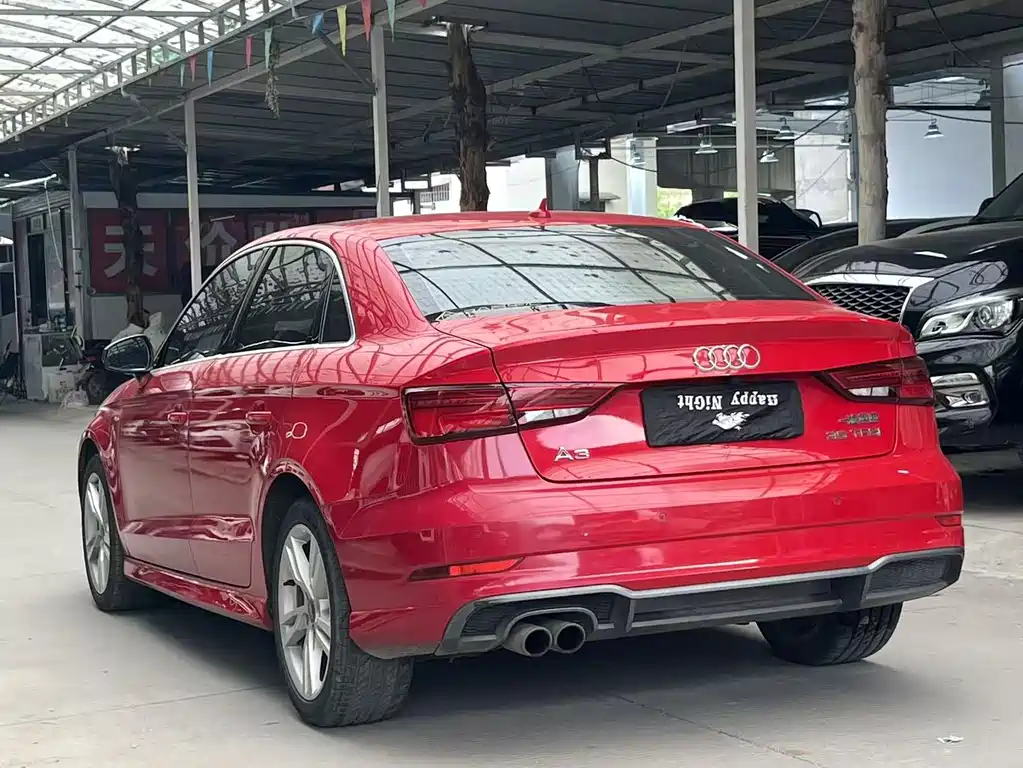 Audi A3 2018 30th Anniversary Limousine 35 TFSI Fashion купить на сайте DeffCars