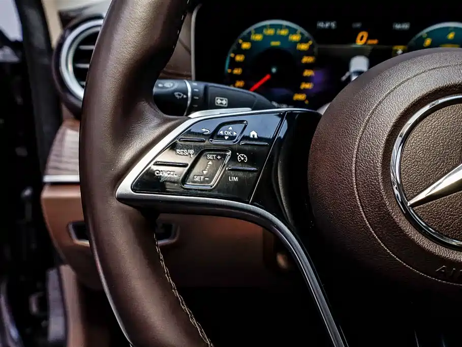 Mercedes-Benz E-Class 2021 facelift E 260 L купить на сайте DeffCars