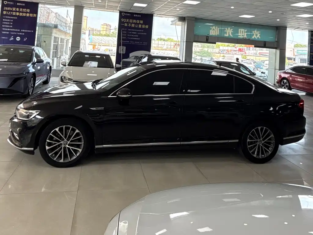 迈腾 2020款 330TSI DSG 豪华型 купить на сайте DeffCars