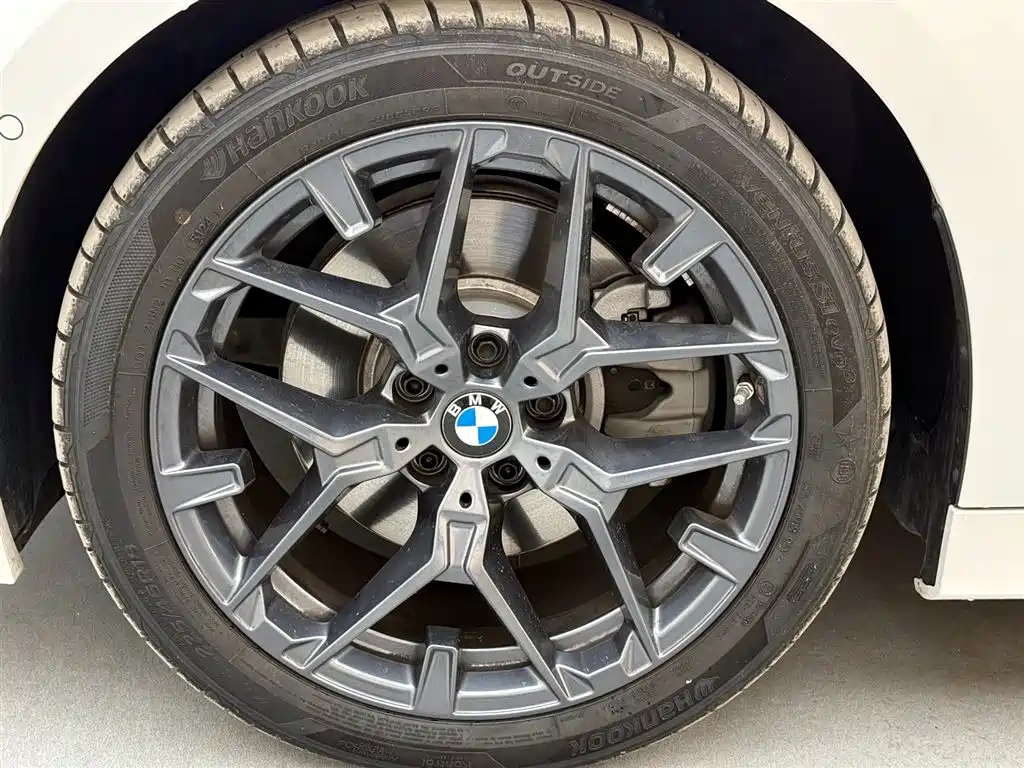 BMW 3 Series 2025 330i M Sports Night Package купить на сайте DeffCars