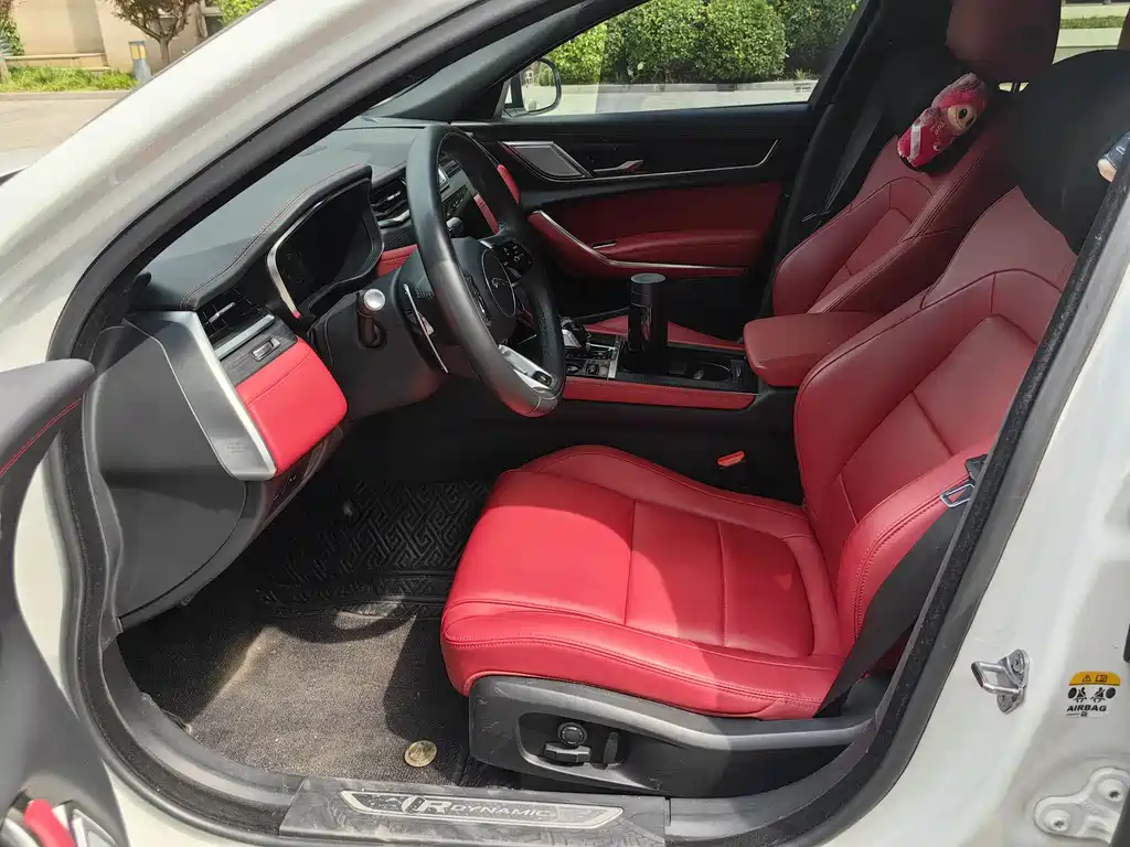 Jaguar XFL 2021 XFL 2.0T P250 four-wheel drive obsidian sports version купить на сайте DeffCars