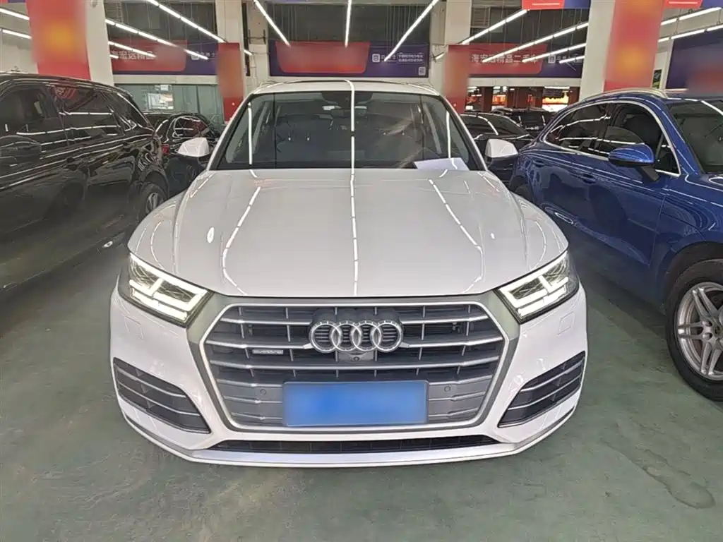 Audi Q5L 2020 facelift 40 TFSI enjoys fashionable style купить на сайте DeffCars