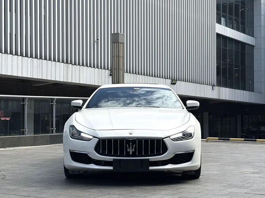 Ghibli 2019 3.0T Standard Edition National VI купить на сайте DeffCars