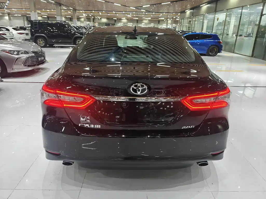 Camry 2021 2.0G Deluxe Edition купить на сайте DeffCars