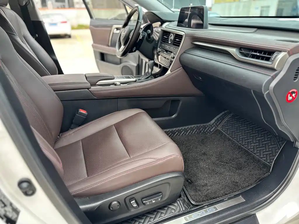 Lexus RX 2020 300 two-wheel drive comfort version National VI купить на сайте DeffCars