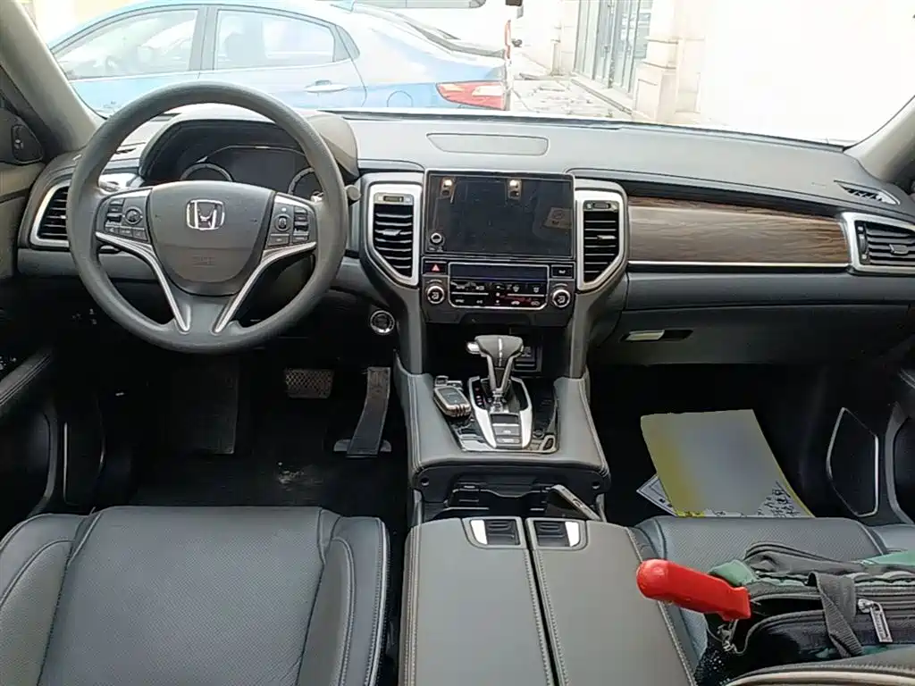 Honda UR-V 2017 240TURBO 2WD Classic Edition National VI купить на сайте DeffCars