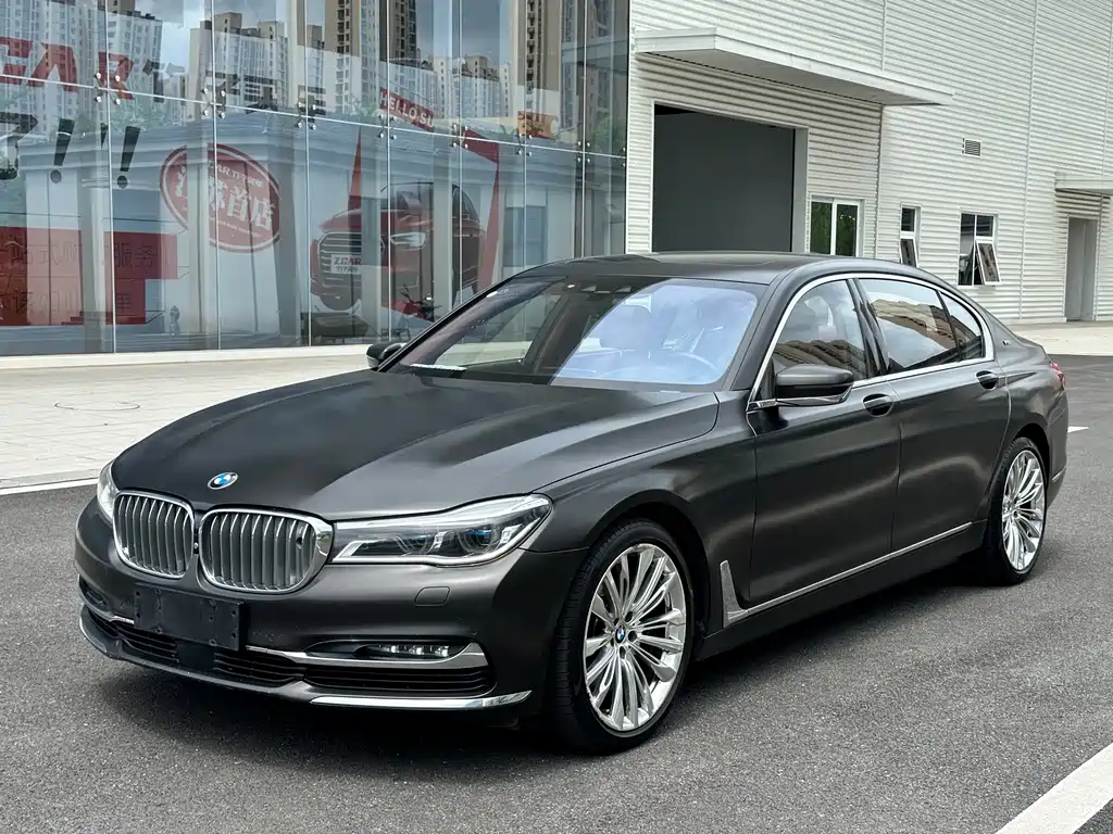 BMW 7 Series 2017 M760Li xDrive Premium Luxury Edition купить на сайте DeffCars
