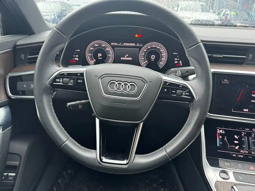 Audi A6L New Energy 2020 55 TFSI e quattro купить на сайте DeffCars