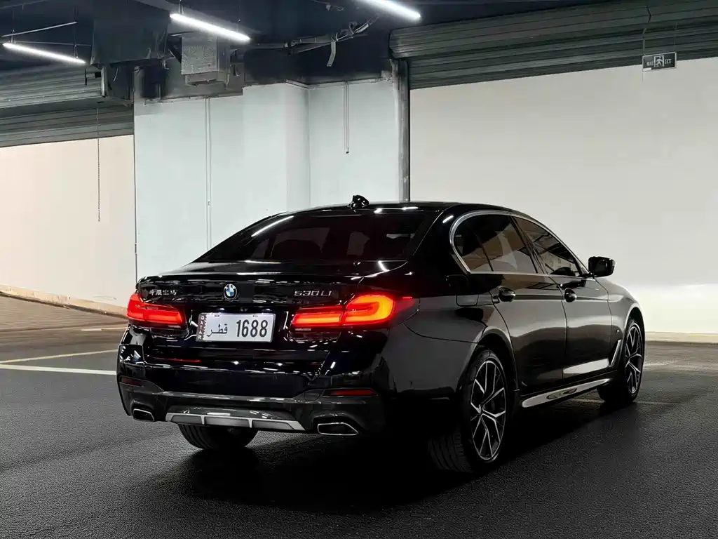 BMW 5 Series 2021 530Li Exclusive M Sports Package купить на сайте DeffCars