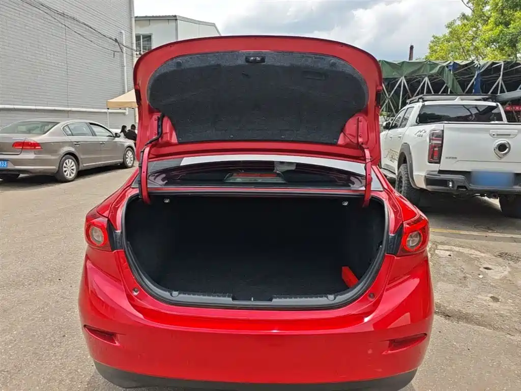 Mazda3 Angkesela 2019 Cloud Control Edition Sedan 1.5L Automatic Luxury Type National VI купить на сайте DeffCars
