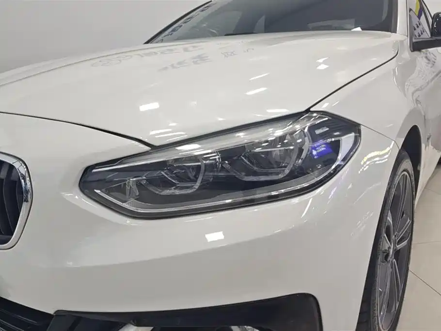 BMW 1 Series 2018 118i Sports купить на сайте DeffCars