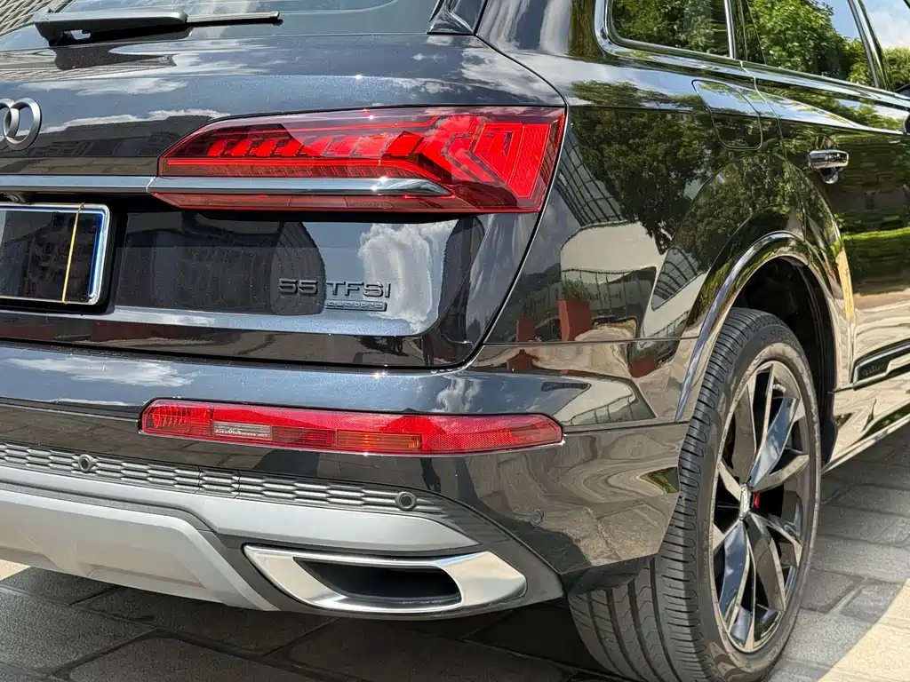 Audi Q7 2020 55 TFSI quattro S line sports купить на сайте DeffCars