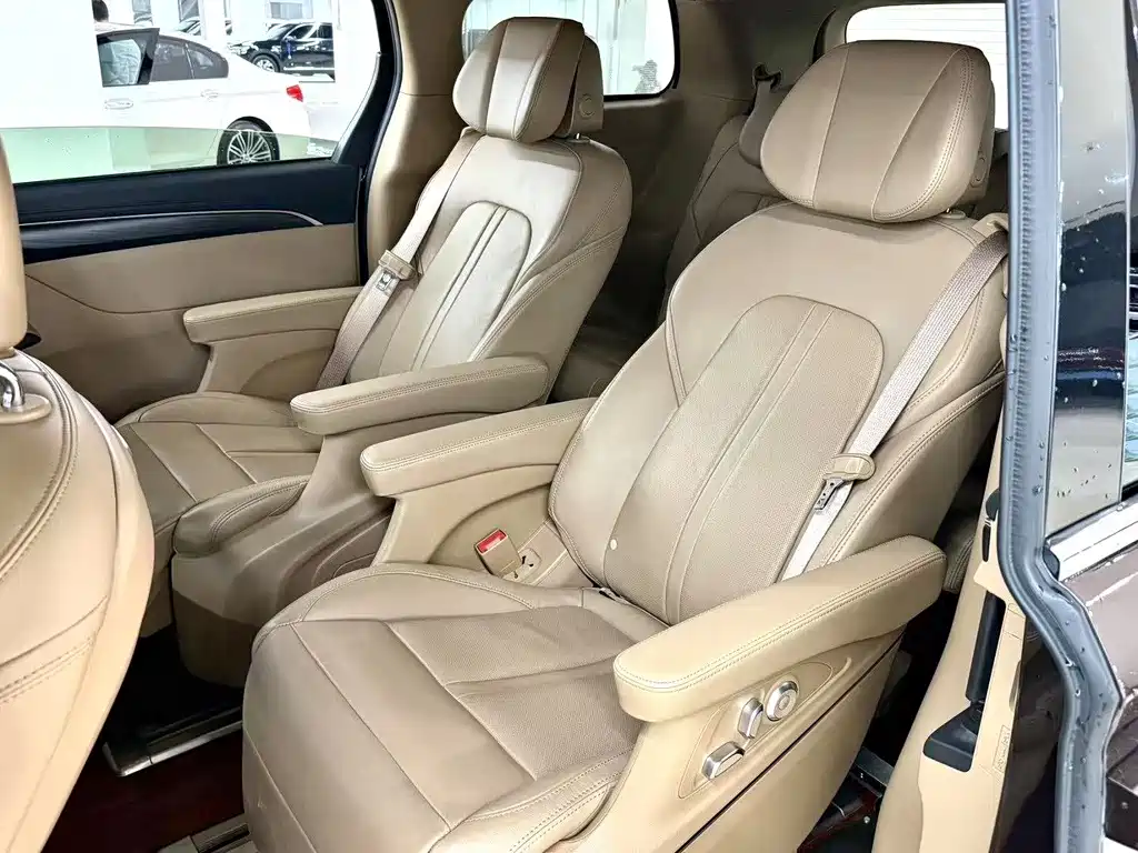 Buick GL8 2020 ES Lu Zun 653T flagship model купить на сайте DeffCars
