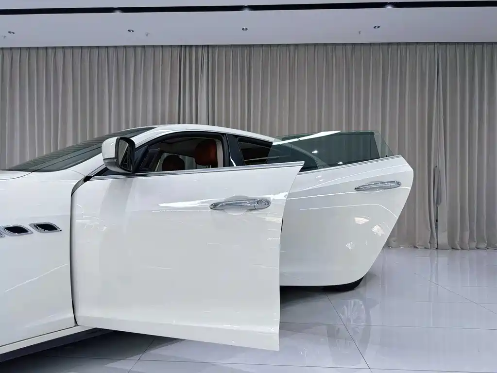 President 2013 3.0T standard model купить на сайте DeffCars