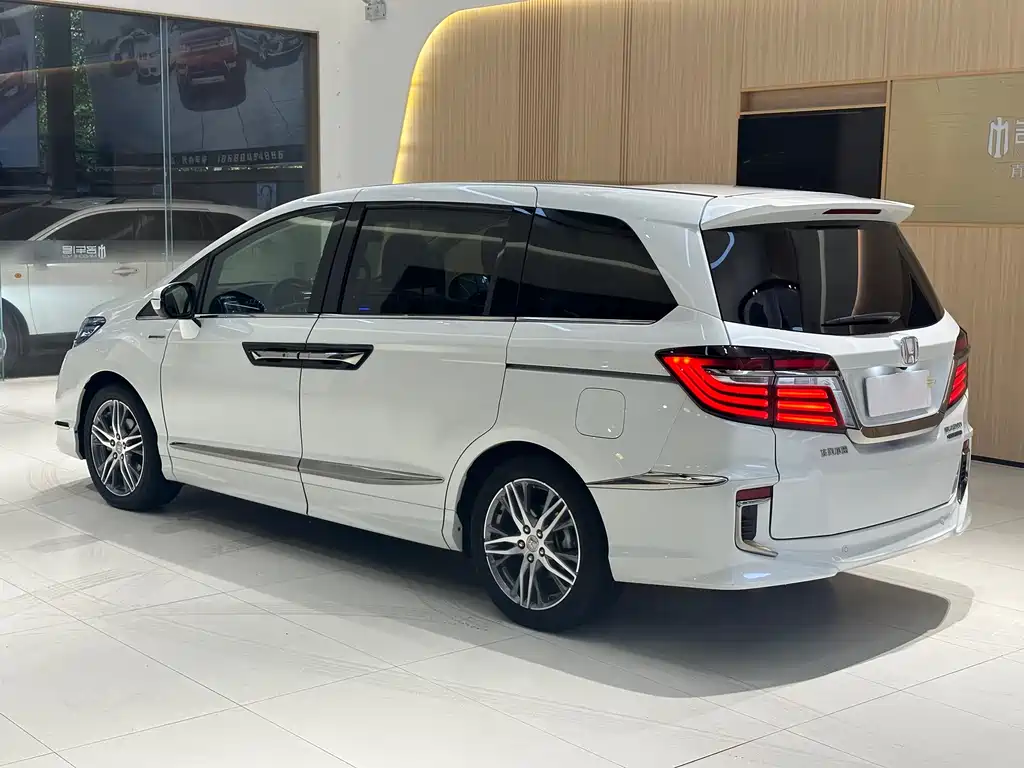 Alison 2019 2.0L Hybrid Deluxe Edition купить на сайте DeffCars