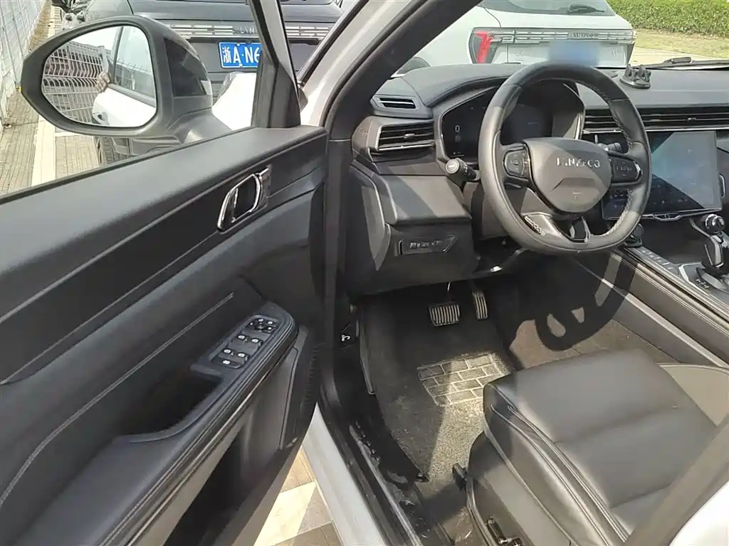 Lynk & Co 01 2023 1.5TD EM-F AM купить на сайте DeffCars