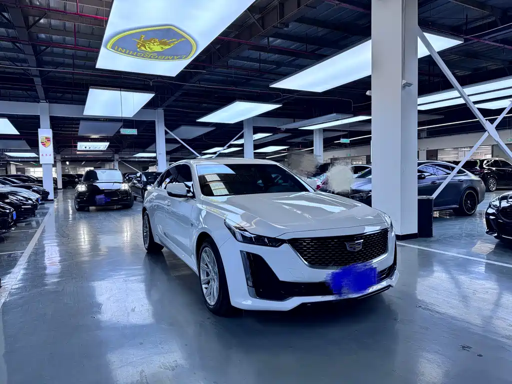 Cadillac CT5 2022 28T Fashion Model купить на сайте DeffCars