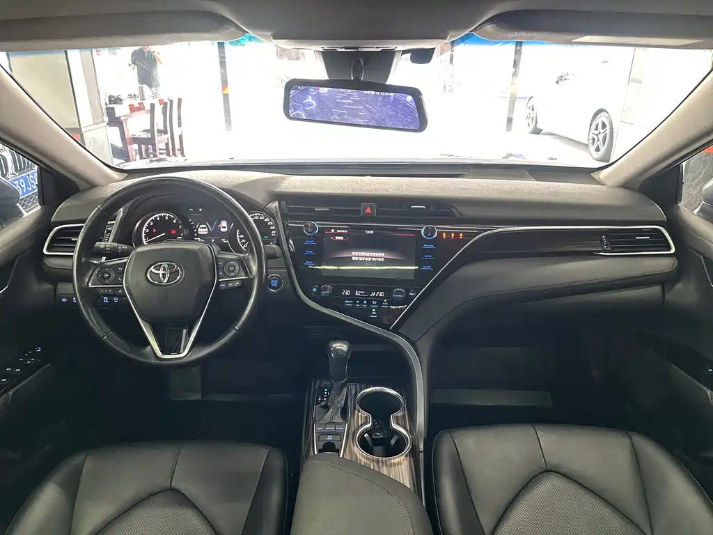 Camry 2019 2.5G Deluxe Edition National V купить на сайте DeffCars